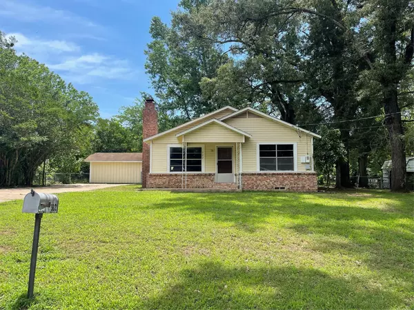 502 N Post Oak Street, Winnsboro, TX 75494