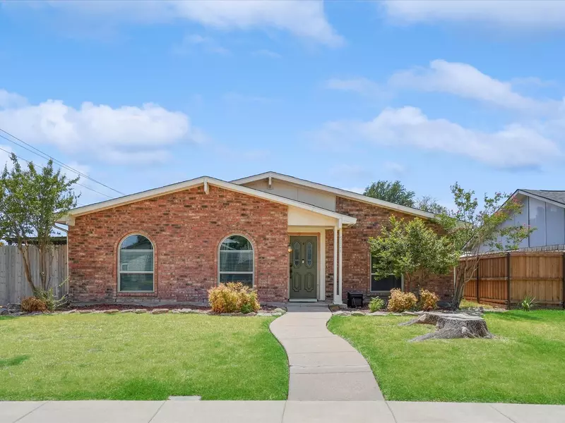 5124 Shannon Drive, The Colony, TX 75056