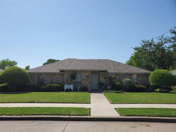 327 Pinyon,  Coppell,  TX 75019