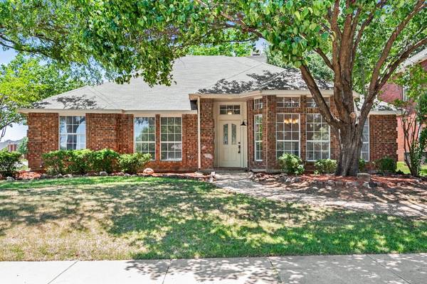 2801 Buena Vista Court, Carrollton, TX 75007