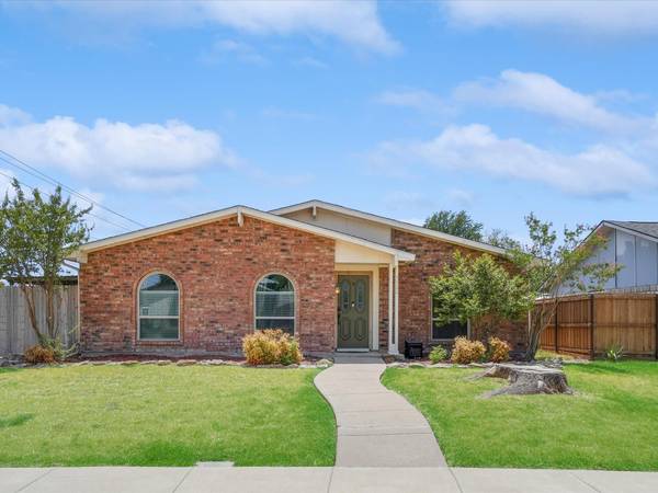 5124 Shannon Drive, The Colony, TX 75056