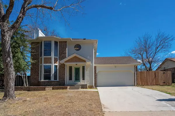 6111 Farmingdale Drive, Arlington, TX 76001