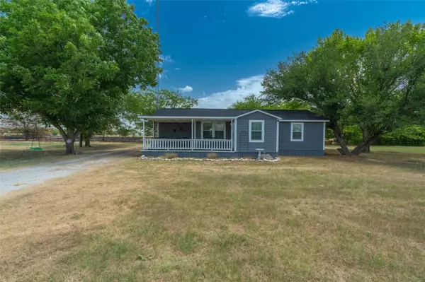 1968 County Road 3327, Greenville, TX 75402