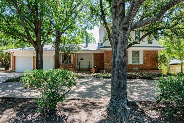 1218 Brookhollow Drive, Irving, TX 75061