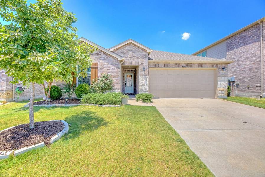 904 Rivers Creek Lane, Little Elm, TX 75068