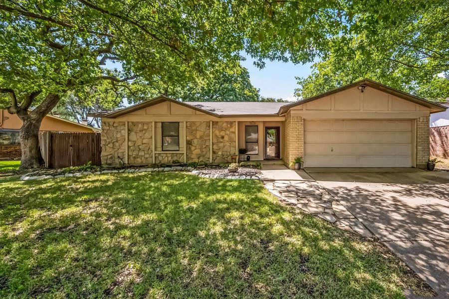 5714 Pagoda Drive, Arlington, TX 76017