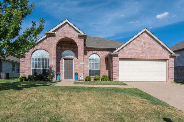 3210 Blue Jay Drive, Corinth, TX 76210