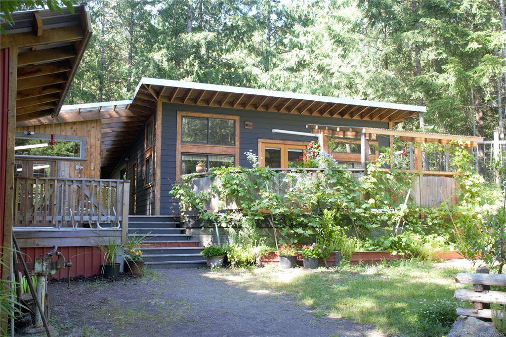 Pender Island, BC V0N 2M0,3624 Jolly Roger Cres