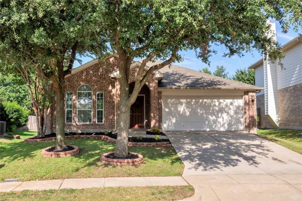 11637 Turkey Creek Drive, Fort Worth, TX 76244