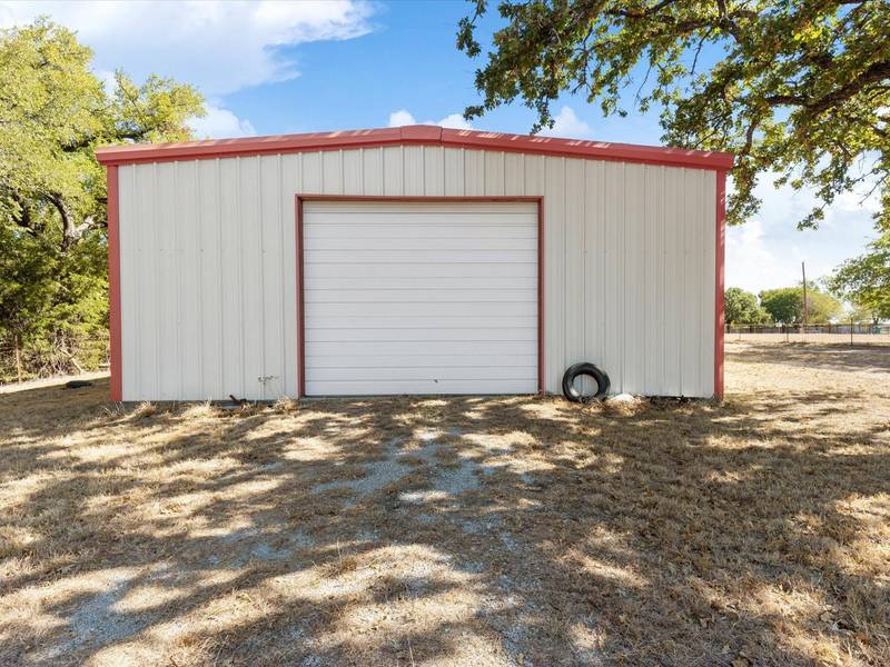 925 Village Bend Road, Mineral Wells, TX 76067