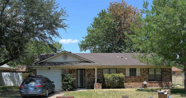 805 E Bovell Street, Crowley, TX 76036