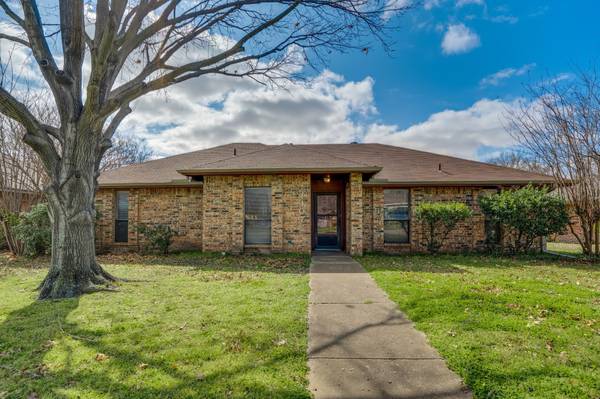 1407 Ivywood Drive, Flower Mound, TX 75028