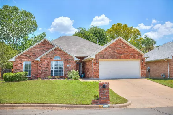 4816 Barberry Drive, Fort Worth, TX 76133