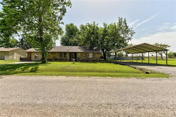 21480 Pioneer Circle, Harrah, OK 73045