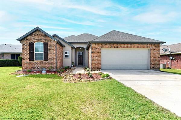 332 Starboard Drive, Gun Barrel City, TX 75156