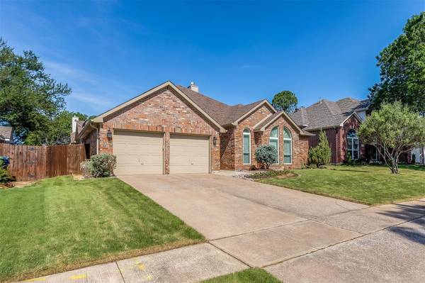 2217 Golden Arrow Drive, Flower Mound, TX 75028