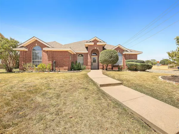 5225 Tartan Circle, Denton, TX 76208