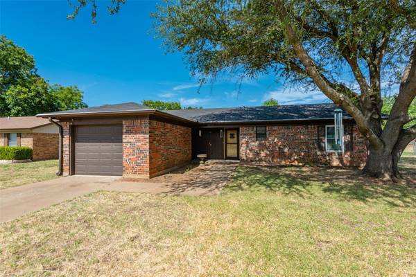 513 Palo Duro Drive, Joshua, TX 76058