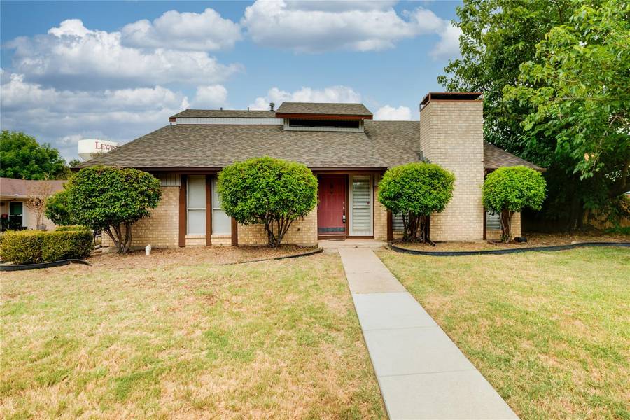 1322 Westwood Drive, Lewisville, TX 75067