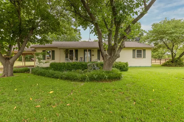 2343 County Road 1121,  Farmersville,  TX 75442