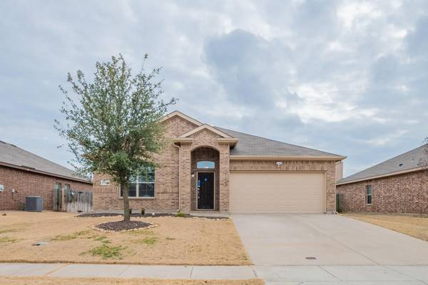 5120 Mountain View Drive, Krum, TX 76249