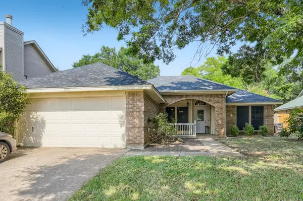 9009 Topperwind Court, Fort Worth, TX 76134