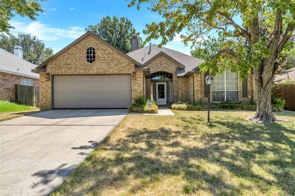 2108 Brooklake Street W, Denton, TX 76207