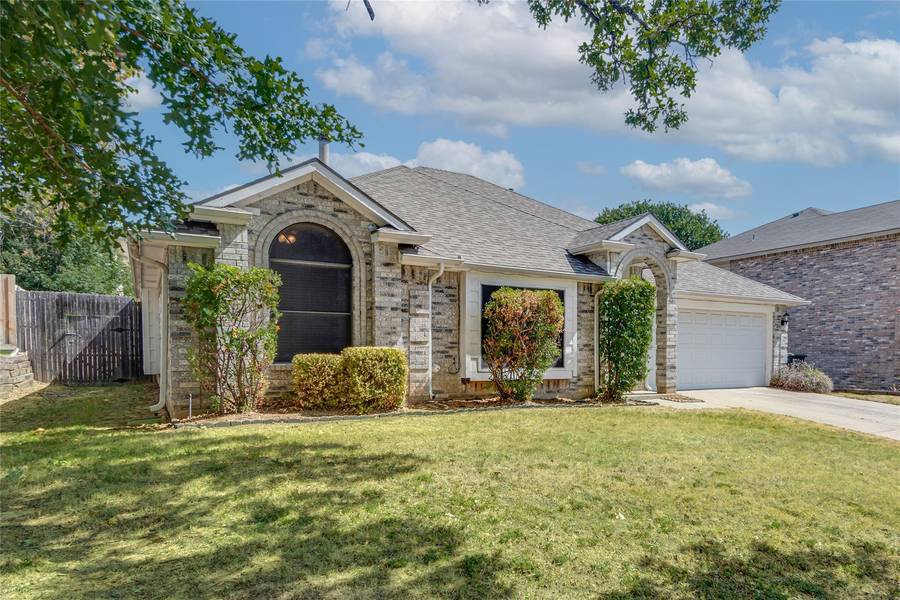 2106 Barton Springs Drive, Corinth, TX 76210