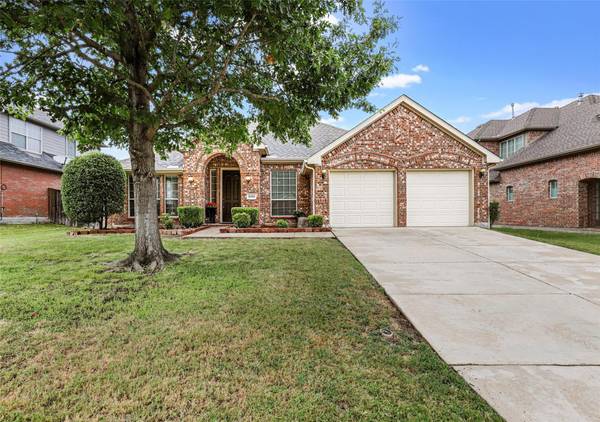 2208 Hillary Trail, Mansfield, TX 76063