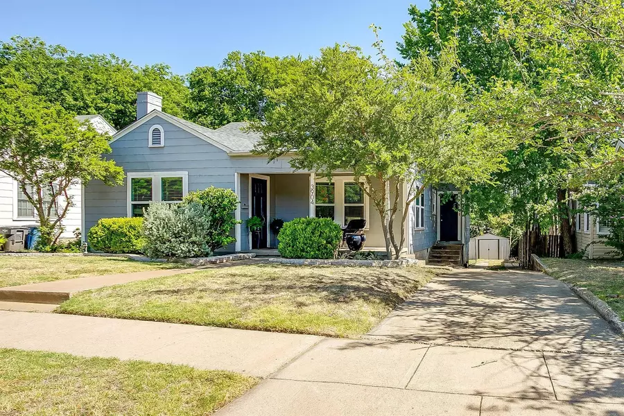 3904 Byers Avenue, Fort Worth, TX 76107