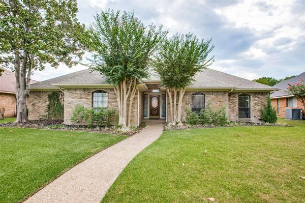 2313 Lone Oak Trail, Garland, TX 75044