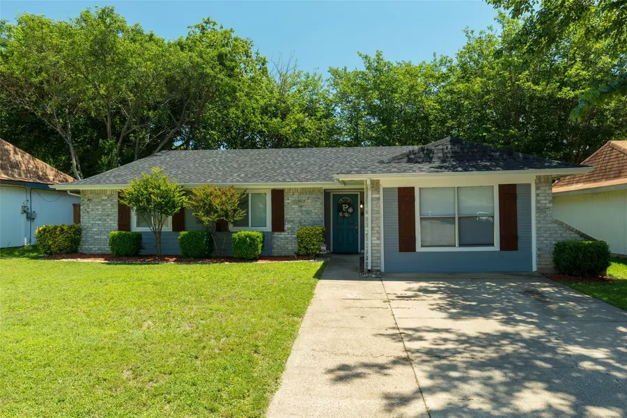 5328 Dunson Drive, Haltom City, TX 76148