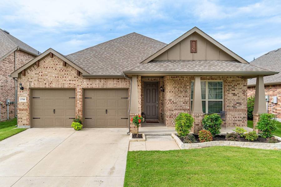 1700 Alton Way, Aubrey, TX 76227