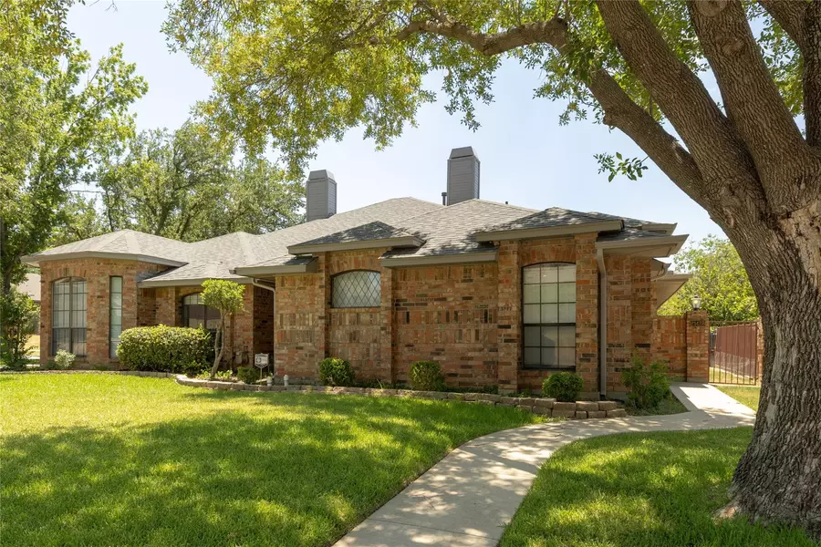 2143 Willow Place #A+B, Carrollton, TX 75006