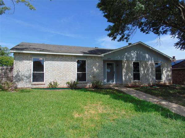 109 S Young Boulevard, Desoto, TX 75115