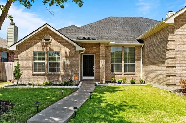 1747 Preston On The Lake Boulevard, Little Elm, TX 75068