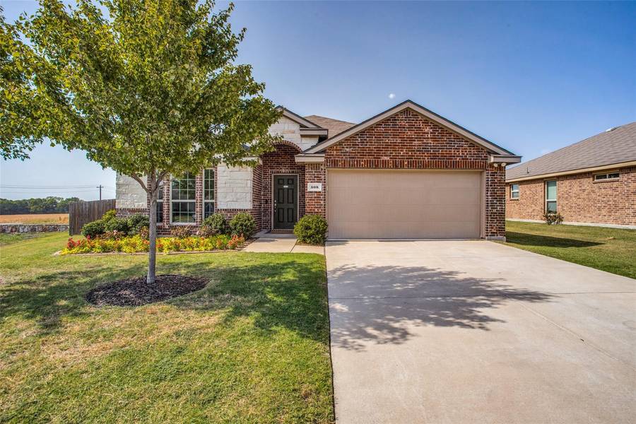 508 Dartmouth Drive, Van Alstyne, TX 75495