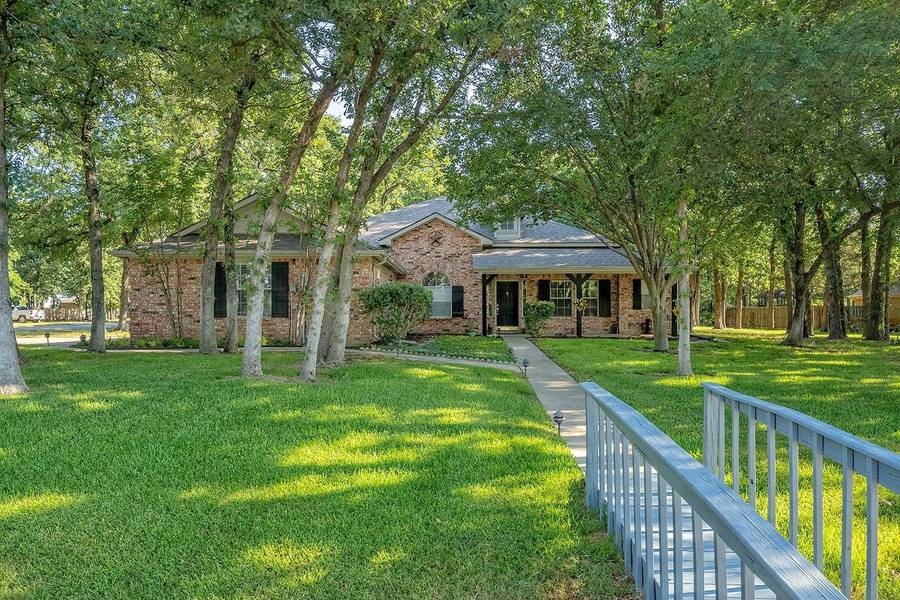 701 Fairmeadow Drive, Krugerville, TX 76227