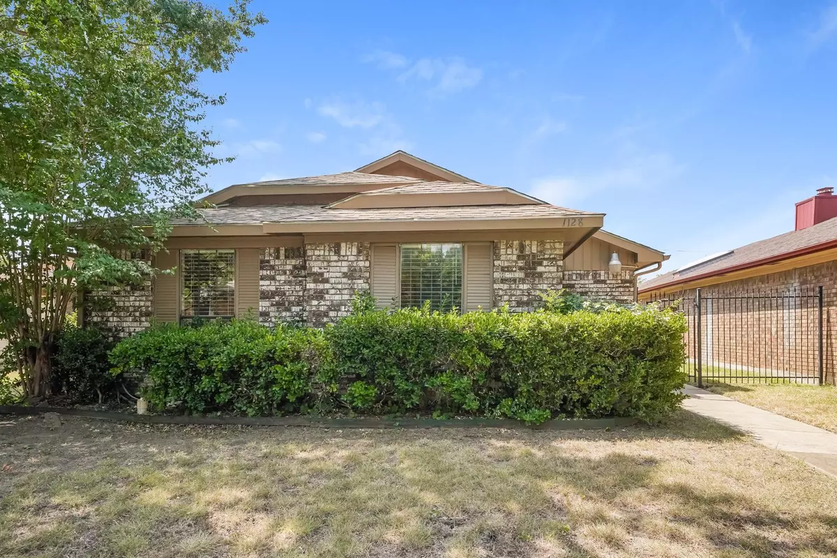 Desoto, TX 75115,1128 Hemlock Drive