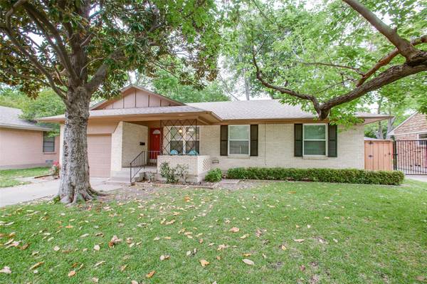 724 Nottingham Drive, Richardson, TX 75080