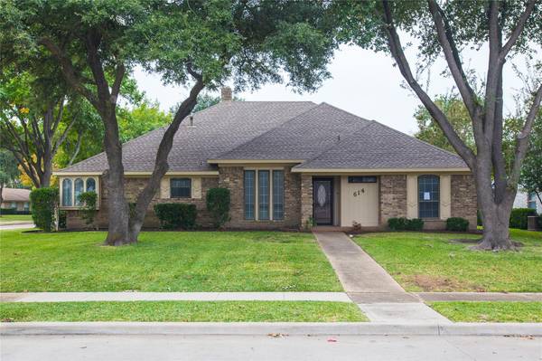 614 S Briarcrest Drive, Richardson, TX 75081