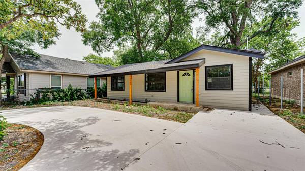 105 Kinchum Street, Waxahachie, TX 75165