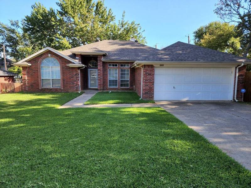 8400 Stephanie Drive, North Richland Hills, TX 76182