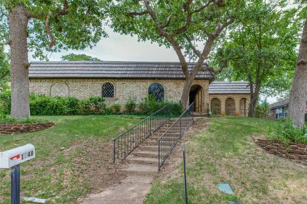 1748 Westridge Drive, Hurst, TX 76054