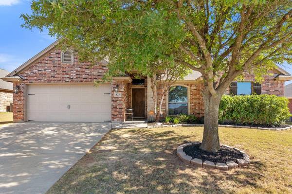 825 Soapberry Drive, Weatherford, TX 76086