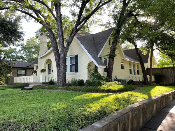 Fort Worth, TX 76109,3257 Cockrell Avenue