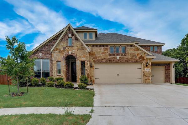 312 Marigold Court, Glenn Heights, TX 75154