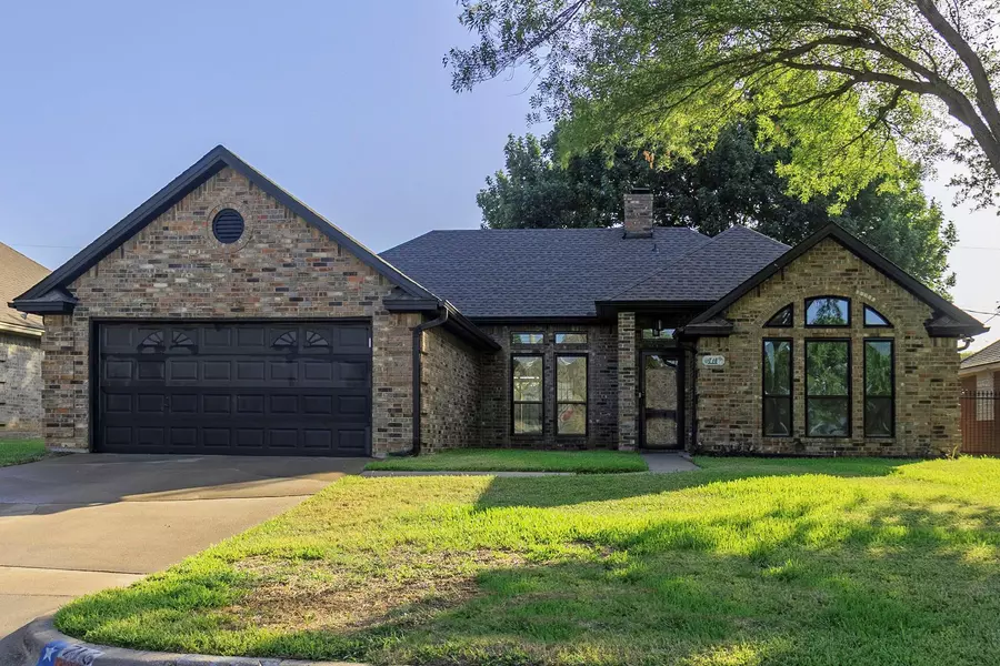 716 Bryan Drive, Burleson, TX 76028