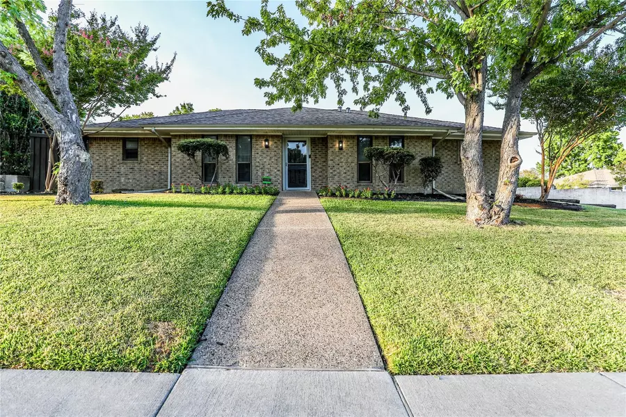 3506 Valley View Lane, Garland, TX 75043