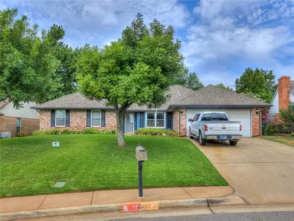 1529 Concord Lane, Edmond, OK 73003